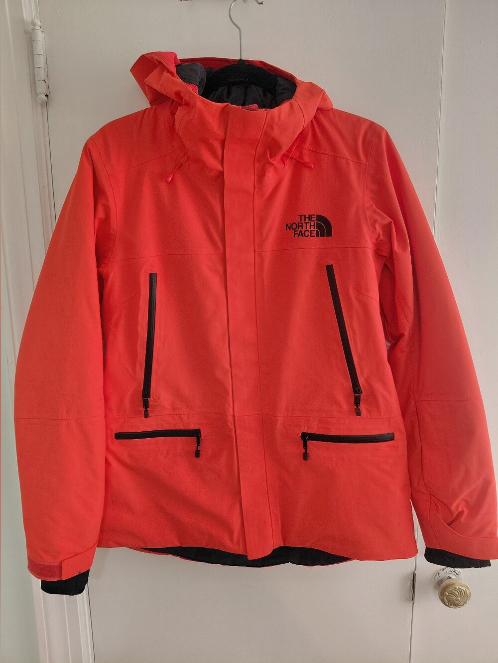 [BRAND NEW] The North Face Women's Ski Jacket - Orange